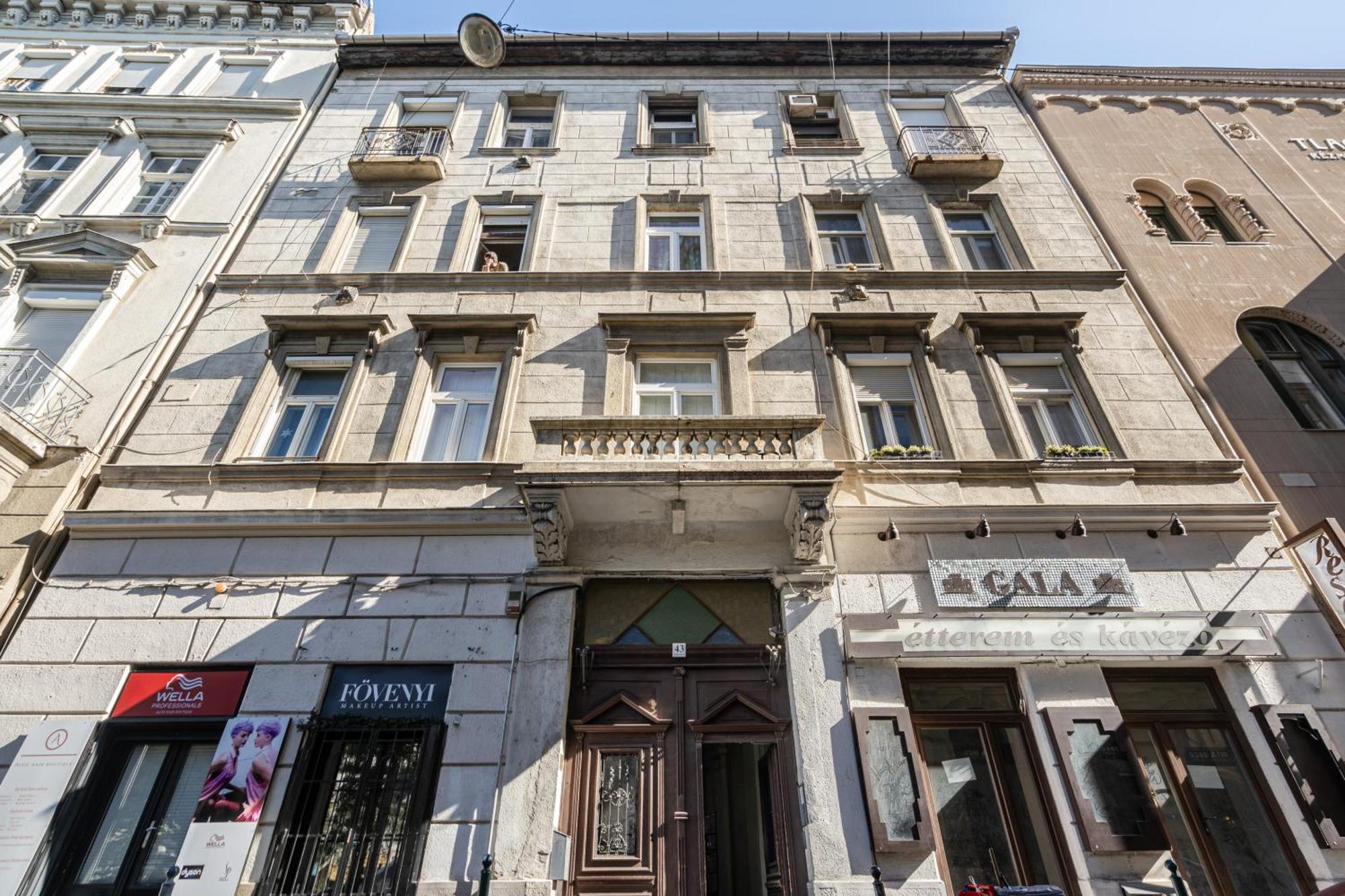 Serendipity Apartment Budapest Ngoại thất bức ảnh
